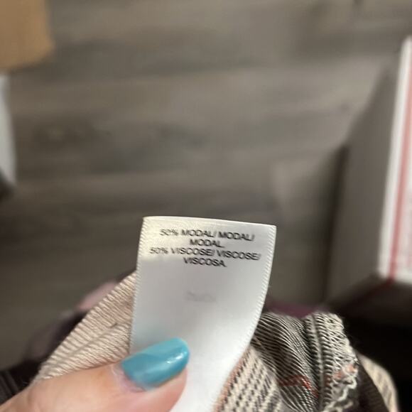 Lucky Brand Plum Plaid Button Down Long Sleeve Shirt Size Small - Picture 10 of 11